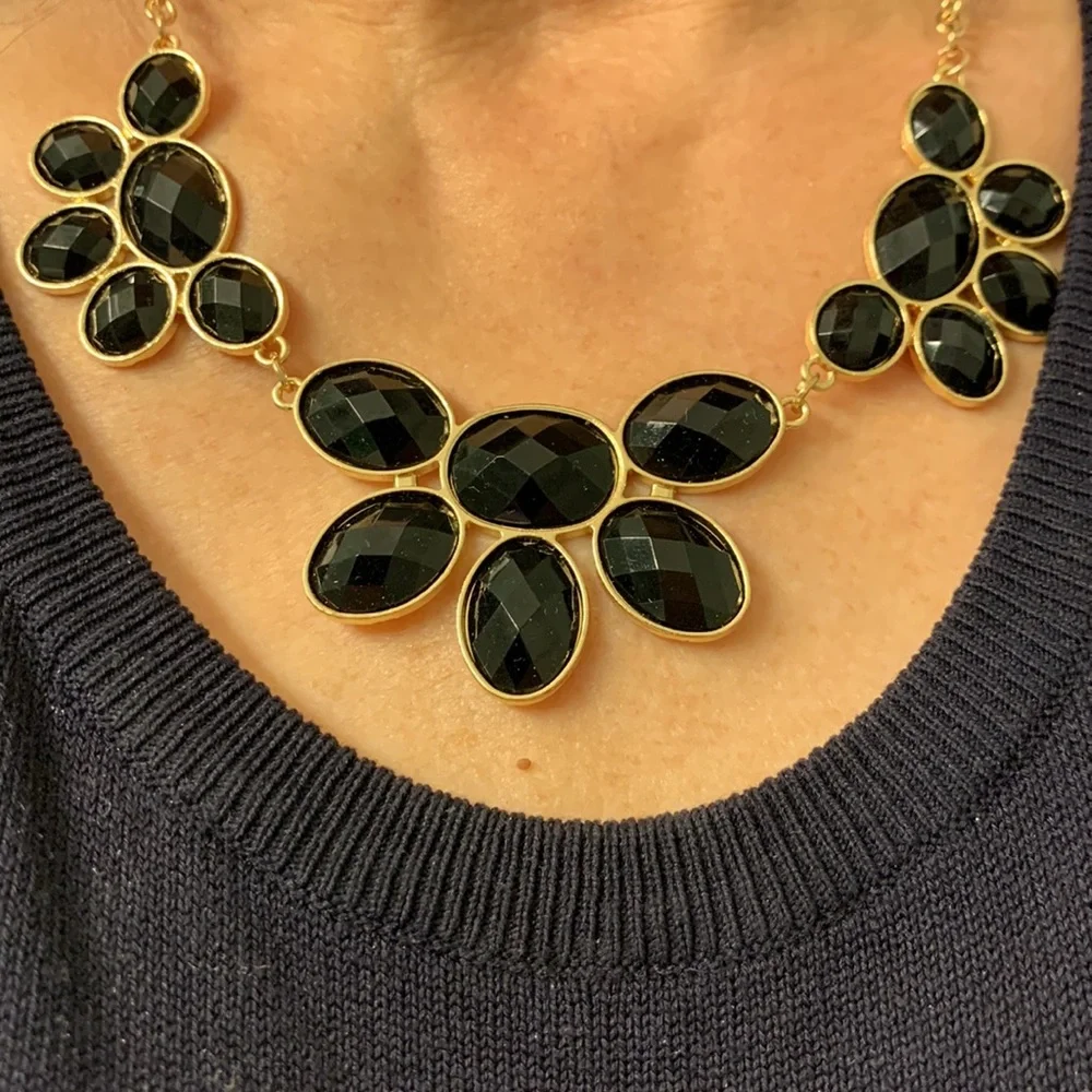 NWOT Black & Gold “Flair Affair” Necklace - Picture 3 of 9